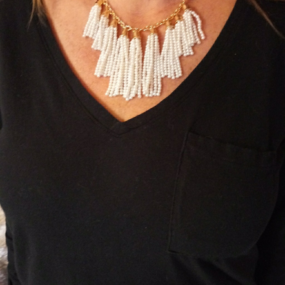 NWT Beautiful Betsy Johnson Pearl Necklace.